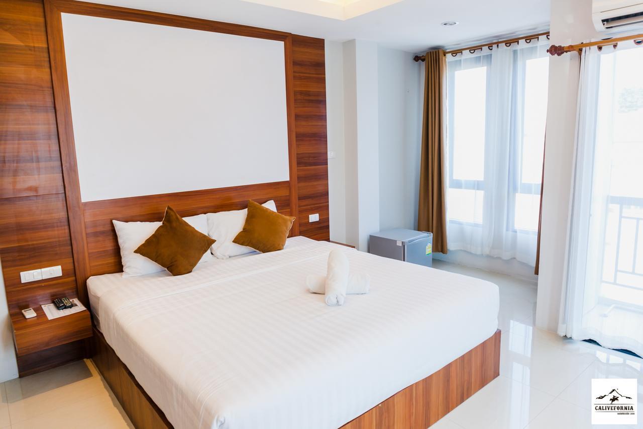 Calivefornia 2016 Hotel Chiang Rai Buitenkant foto
