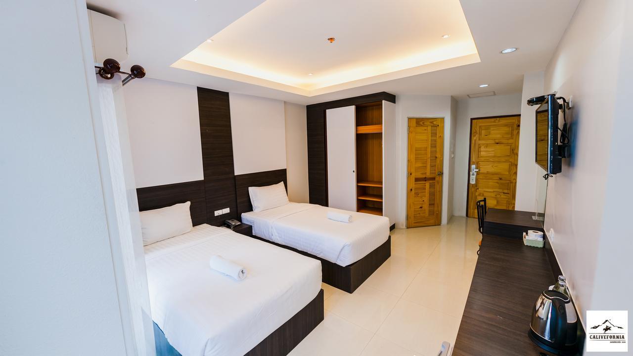 Calivefornia 2016 Hotel Chiang Rai Buitenkant foto